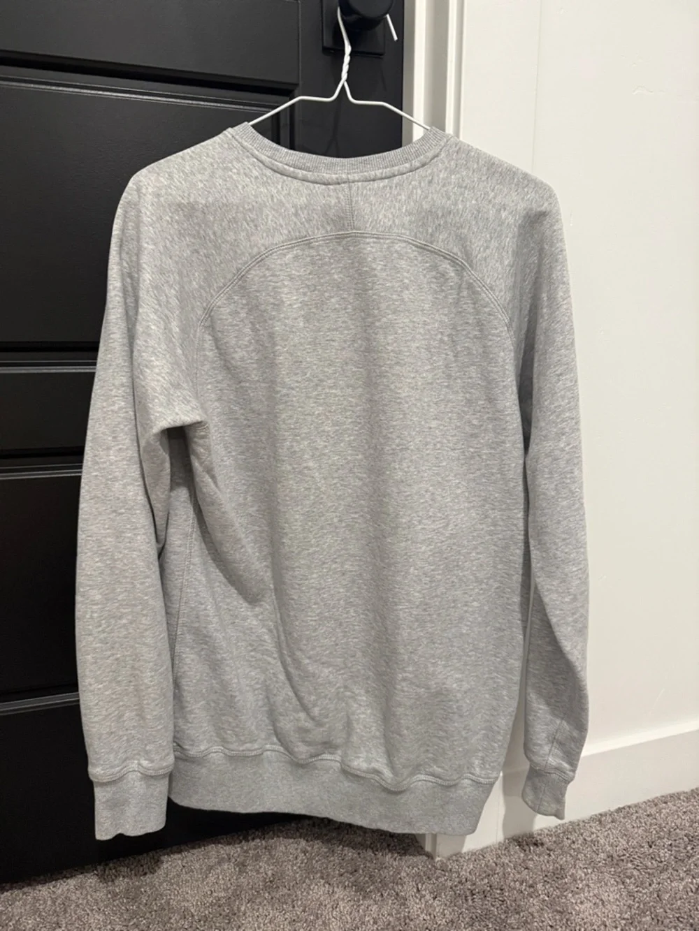 Gymshark Crewneck Sweatshirt - Light Grey - Picture 3 of 3
